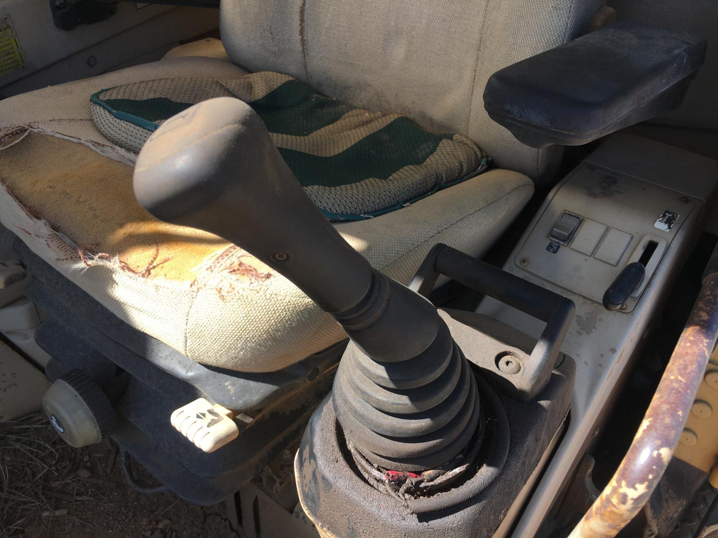 ./imagenes/INVOICE/2019/17020/EXCAVADORA CATERPILLAR 330L (38).JPG